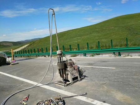 徐闻公路地基基础注浆加固